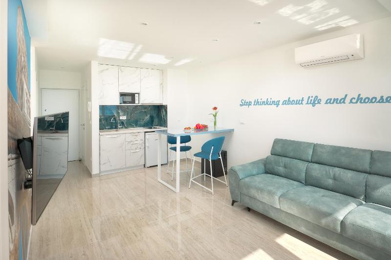 Apartments with WiFi Split - 25414 - image 13