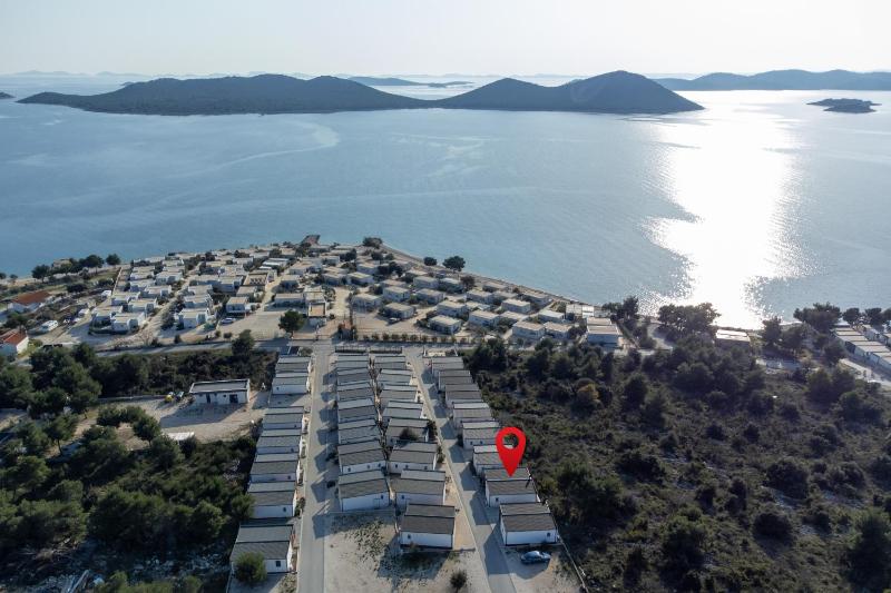 Apartments by the sea Pakostane Biograd - 25107 - image 17
