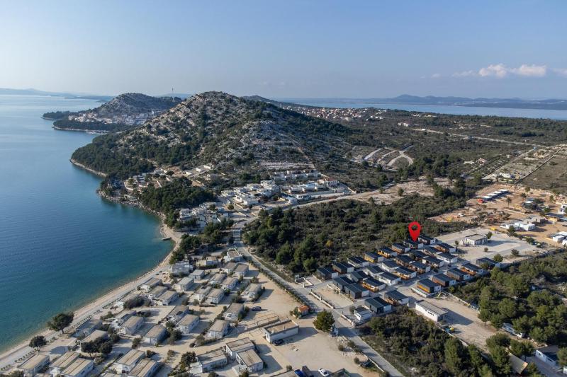 Apartments by the sea Pakostane Biograd - 25107 - image 15