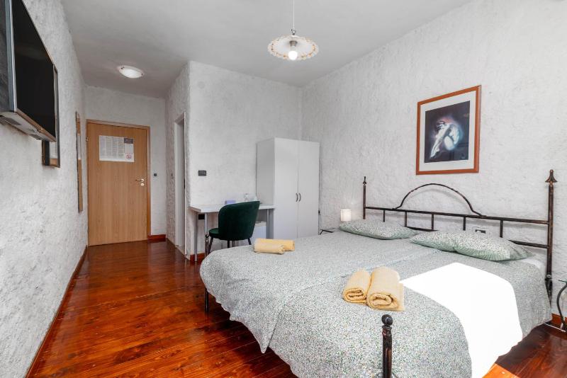 Apartments and rooms with parking space Rovinj - 25298 - image 25