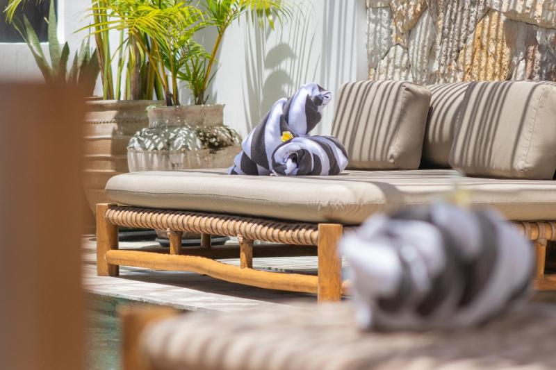 Chic 2BR Private Pool Villa in Canggu - image 40