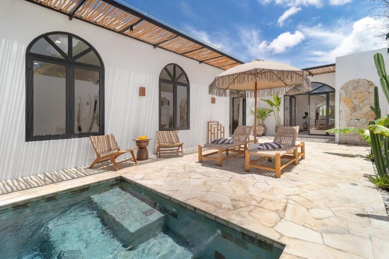 Chic 2BR Private Pool Villa in Canggu - image 34