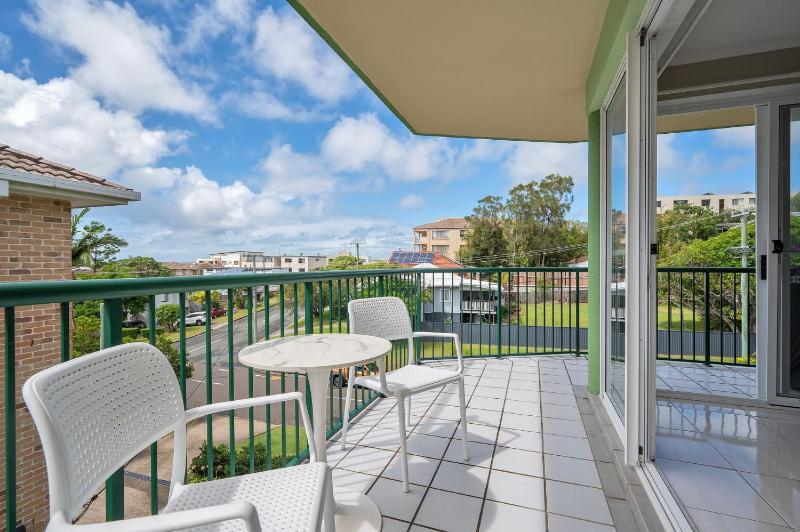 Seychelle unit 5 Kings Beach - image 3