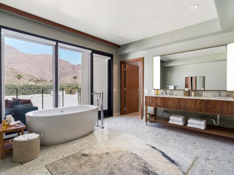 Thompson Palm Springs By Hyatt - image 2
