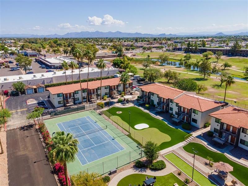 204 Fully Furnished 1BR Suite-Prime Location - image 19