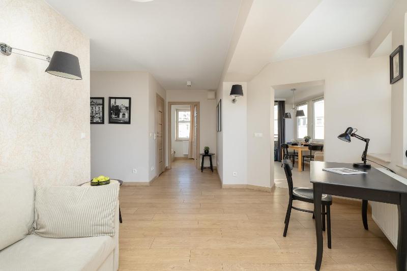 Funkcjonalne Apartamenty Blisko Zamku Książąt Pomorskich w Szczecinie by Noclegi Renters - image 16