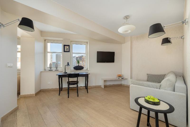 Funkcjonalne Apartamenty Blisko Zamku Książąt Pomorskich w Szczecinie by Noclegi Renters - image 42