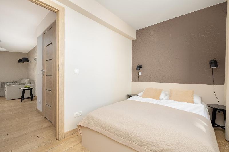 Funkcjonalne Apartamenty Blisko Zamku Książąt Pomorskich w Szczecinie by Noclegi Renters - image 22