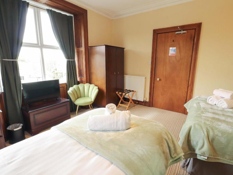 1 Park Road - image 38