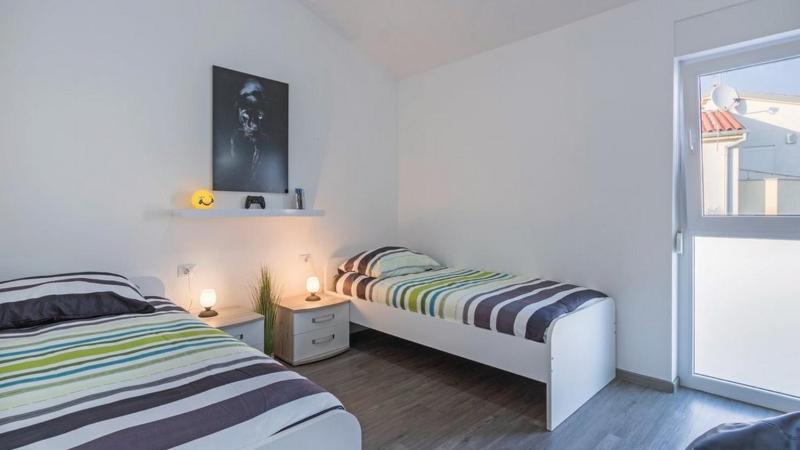 Villa Freya by Villas Guide - image 3