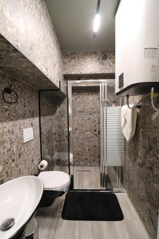 TIA Studio Apartment Lelcaj - image 13