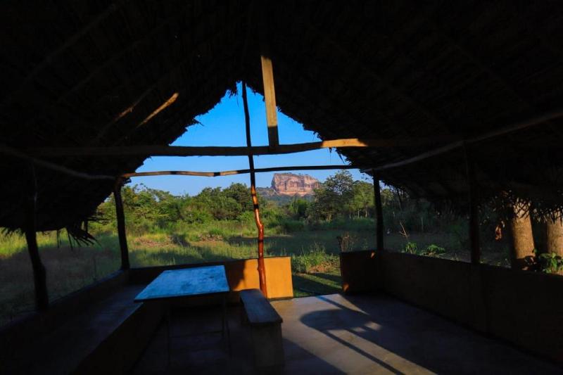 The Sigiriya Rock Gate Chalet - image 9