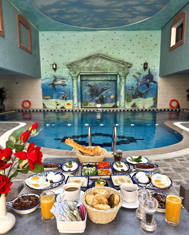 Petra Canyon Hotel - image 3