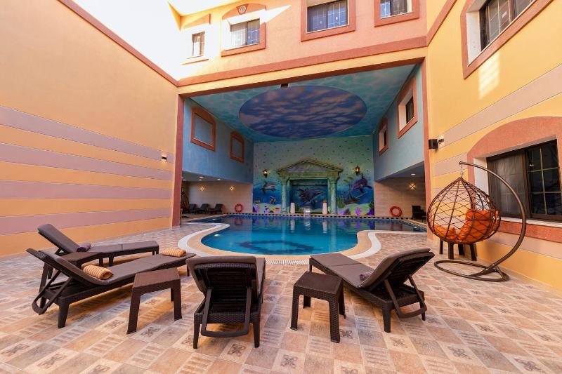 Petra Canyon Hotel - image 15