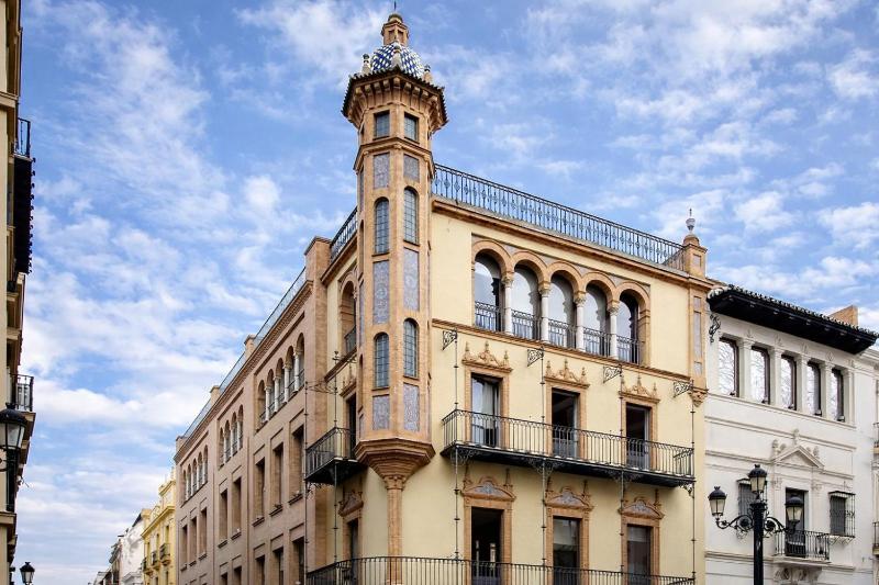 Serras Sevilla - image 5