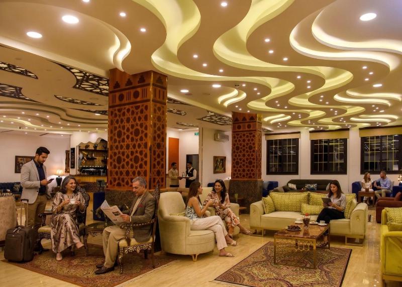 Petra Canyon Hotel - image 5