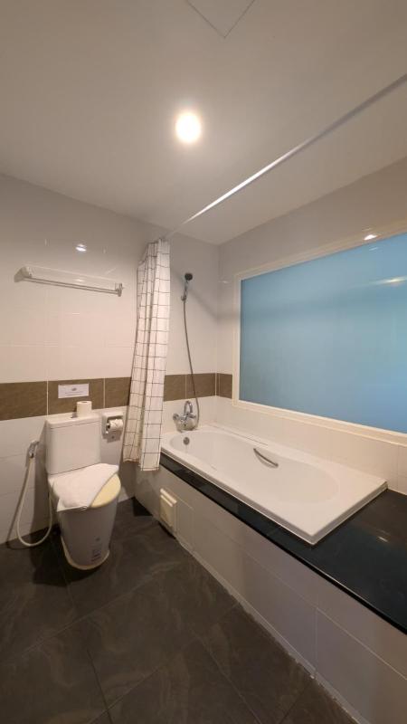 Chana Phuket Patong Hotel - image 6