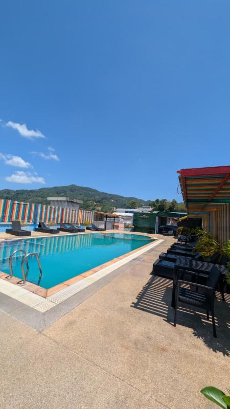 Chana Phuket Patong Hotel - image 10