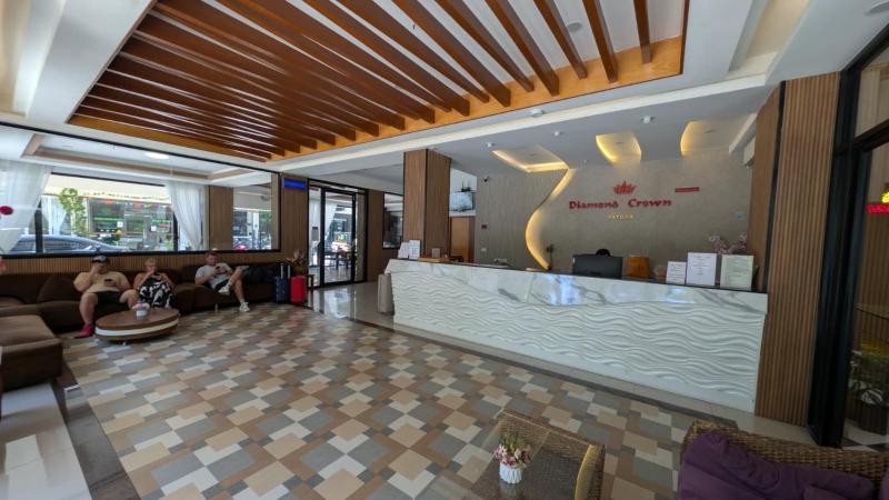Chana Phuket Patong Hotel - image 13