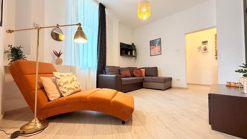 Heart of Bucharest - 2BR Apt on Calea Victoriei - image 7