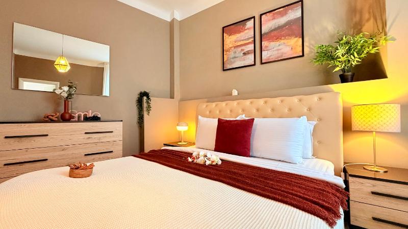 Heart of Bucharest - 2BR Apt on Calea Victoriei - image 13
