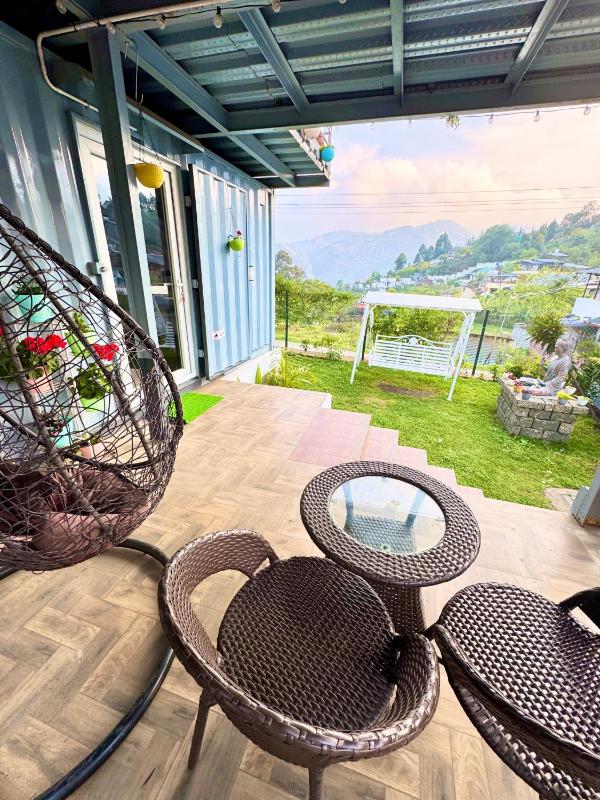 The Jade Highlands Mountain View Container Studio Room - image 22
