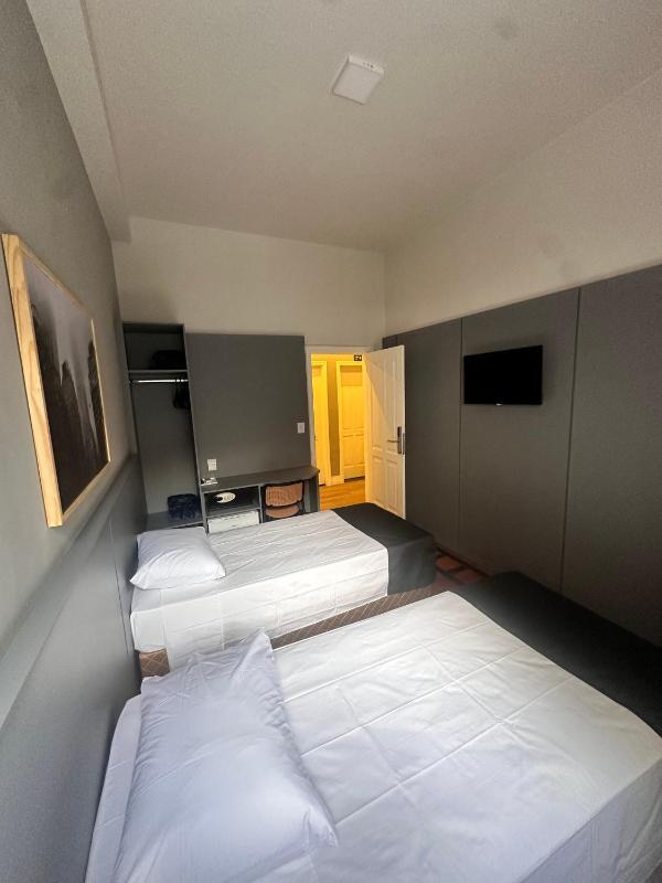 B Hotel 888 hotéis - Próximo a Rodoviária e Praça Sete - image 17