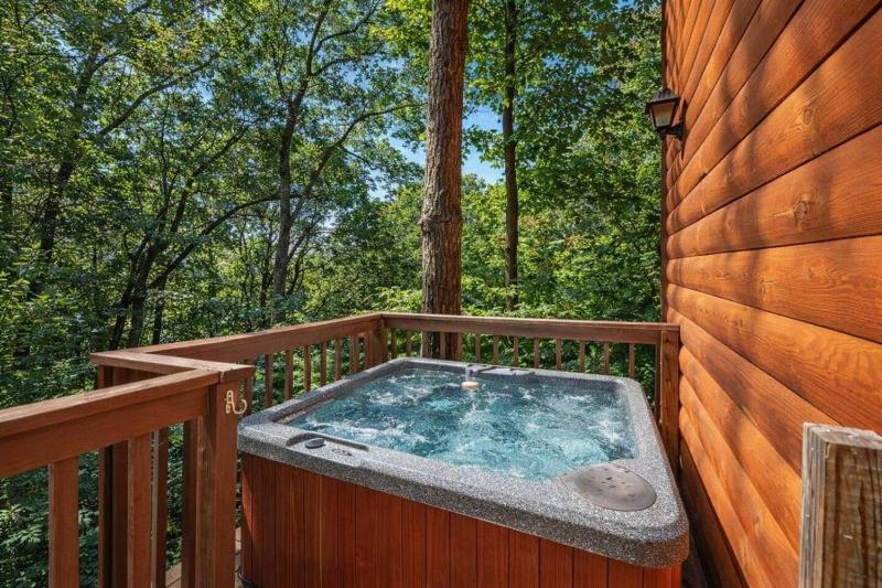 Private Smoky Mountain Cabin with Hot Tub and Views Minutes to Dollywood and Gatlinburg - image 3