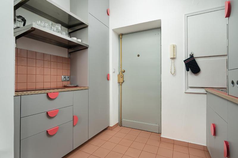 RentPlanet - Studio przy Placu Zbawiciela - image 9