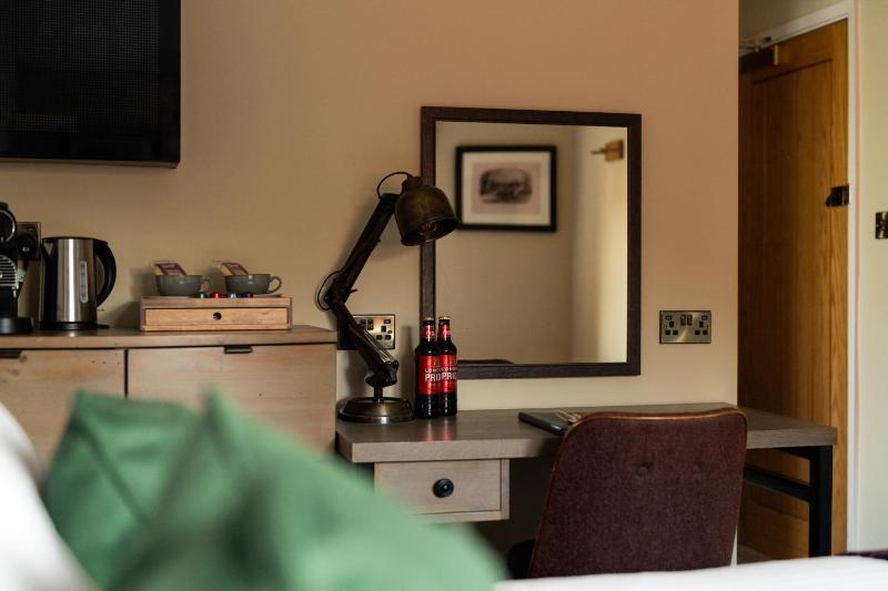 The White Hart - image 19