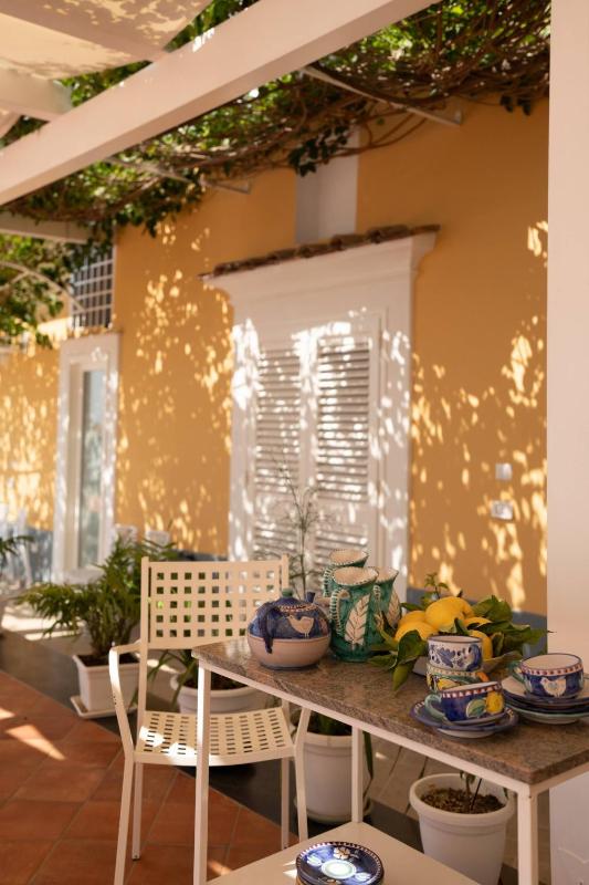 Villa Esclusiva con Vista Panoramica su Positano - image 40