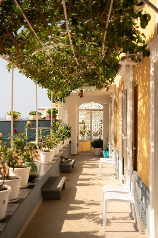 Villa Esclusiva con Vista Panoramica su Positano - image 6