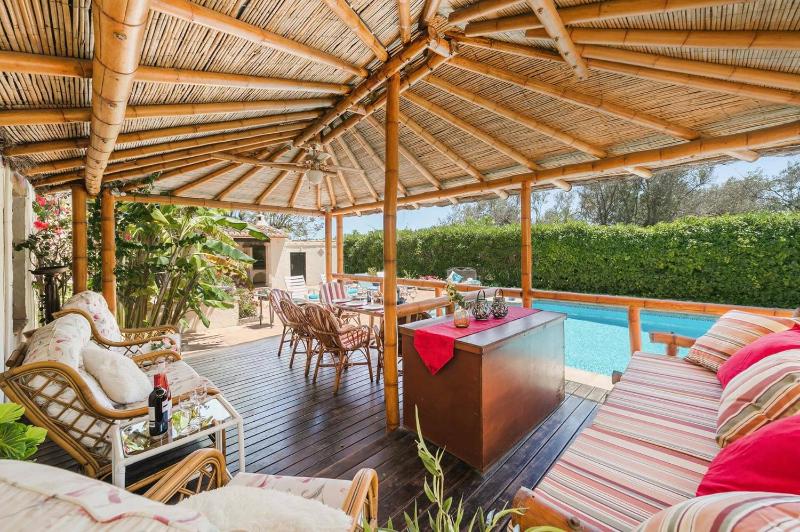 Villa Ria by Villa Plus - image 3