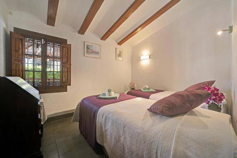 Villa Ria by Villa Plus - image 11