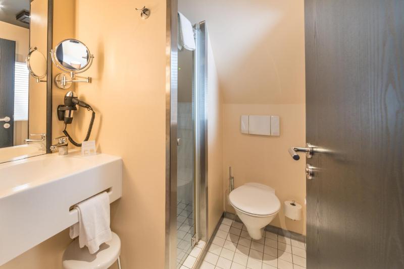 Standard Single Room image 1