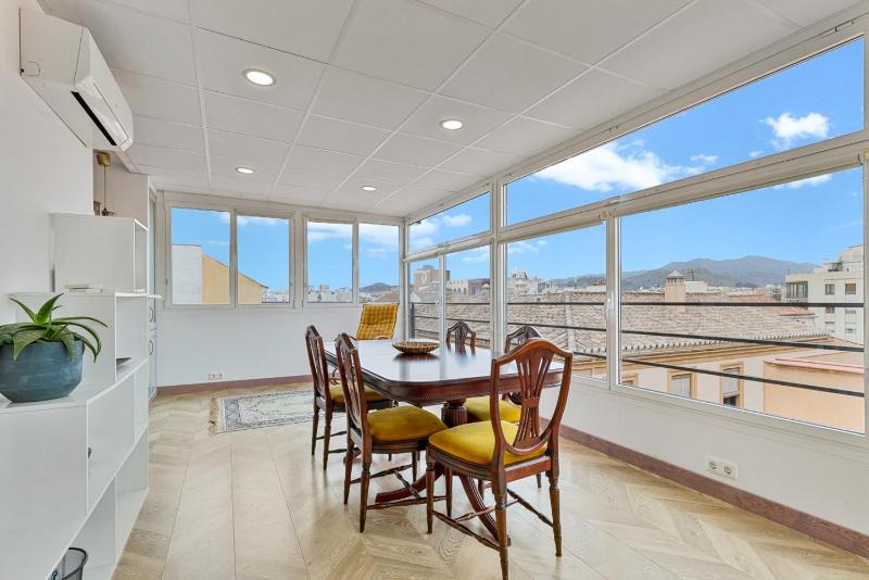 Penthouse Malaga old town - image 9