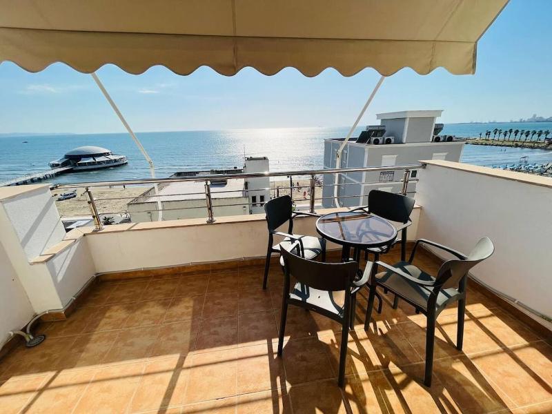 Sea view-Sunny Apartment by TOK - image 9