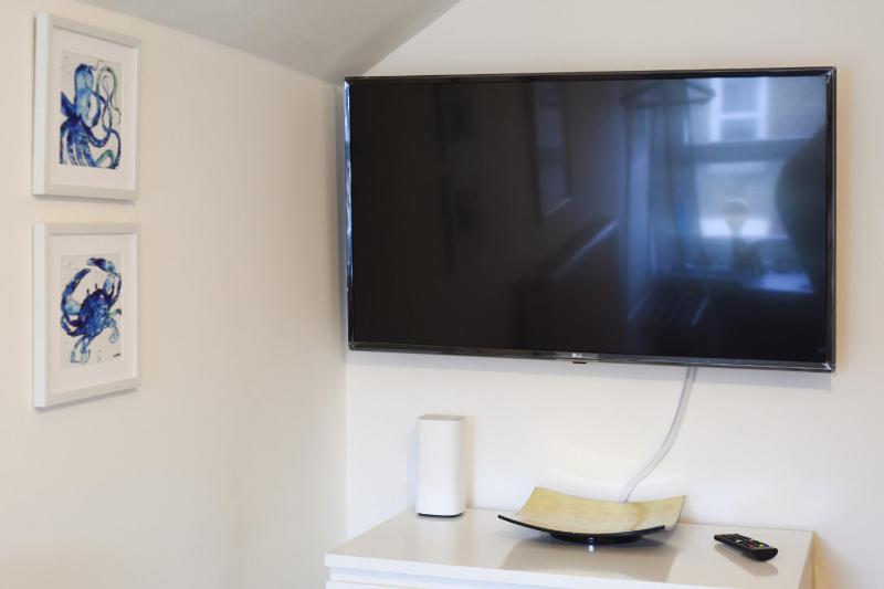 Air Maison - Britannia House - Tech Geared 3 Bedroom - image 15