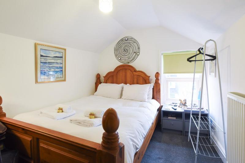 Air Maison - Britannia House - Tech Geared 3 Bedroom - image 17