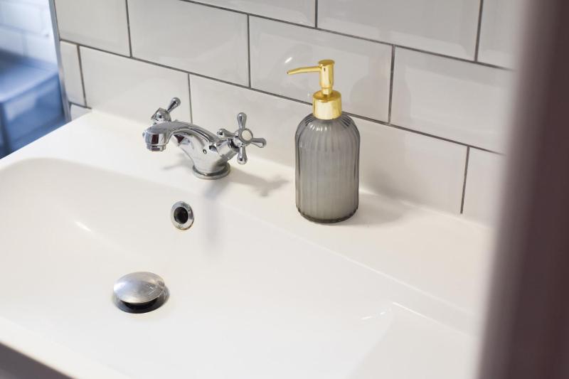 Air Maison - Britannia House - Tech Geared 3 Bedroom - image 44