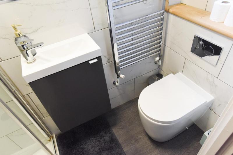 Air Maison - Britannia House - Tech Geared 3 Bedroom - image 50