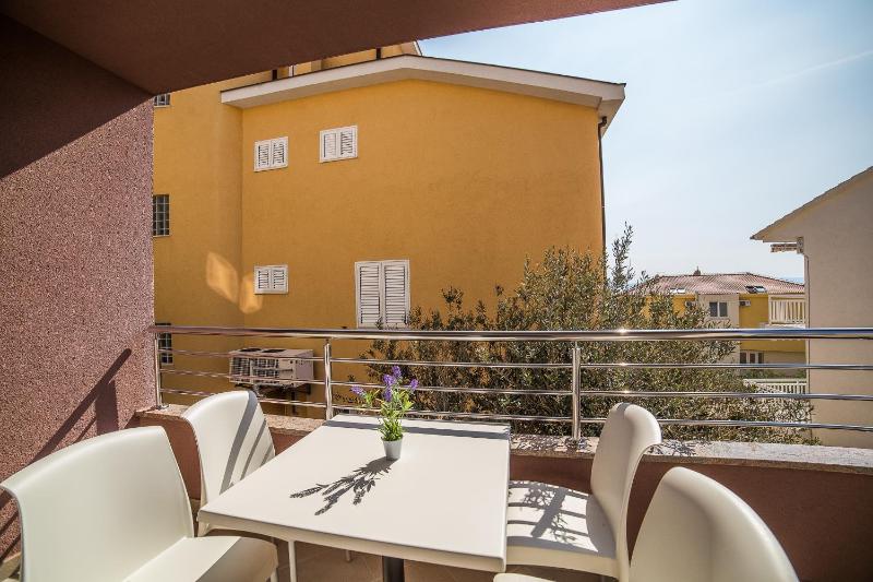 Green Olive Apartments - image 45