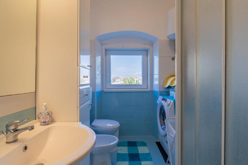 Old Town Flat - image 15
