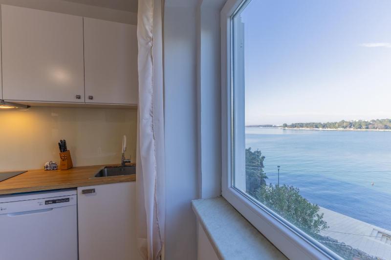 Old Town Flat - image 13