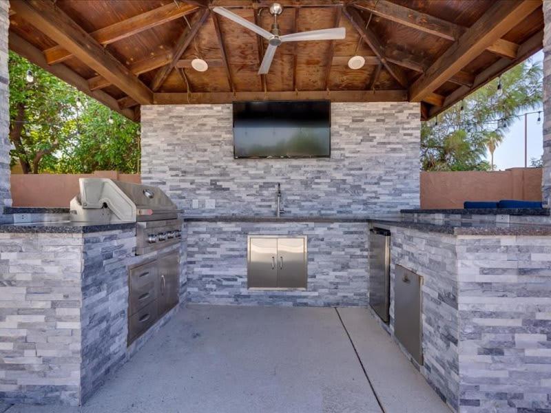 Huge Pool Hot Tub Outdoor Kitchen Pool Table - image 8