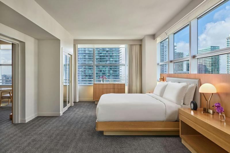 Brickell Arch a Luxury Collection Hotel Miami - image 4