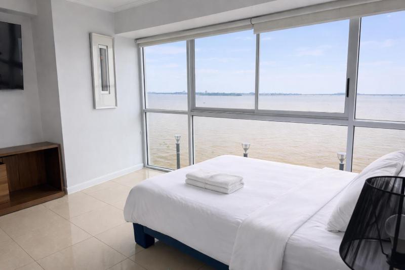 Suite moderna en Guayaquil con vista al río excelente ubicación - image 6