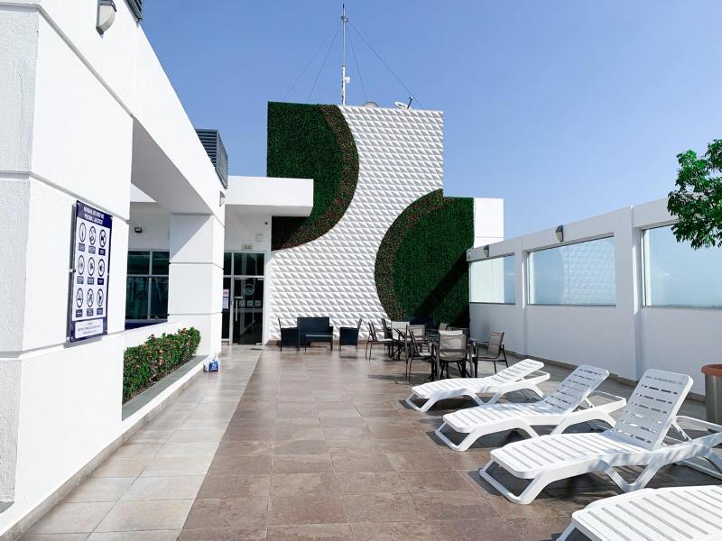 Suite moderna en Guayaquil con vista al río excelente ubicación - image 15