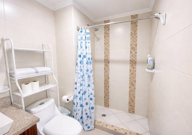 Suite moderna en Guayaquil con vista al río excelente ubicación - image 12