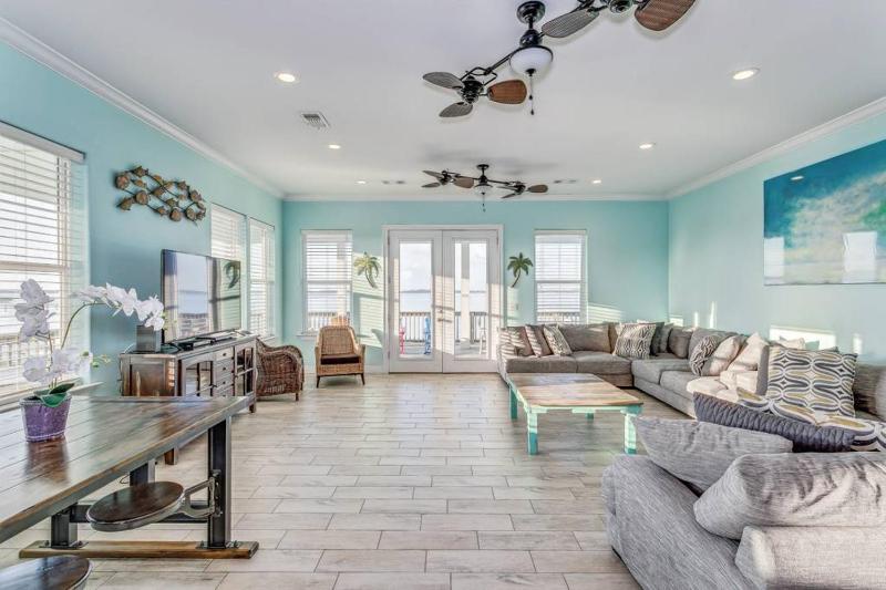 Baywatch Beach House - image 22